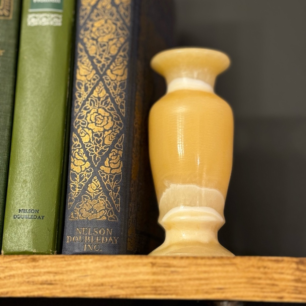 Vintage Polished Yellow Onyx 5 Inch Bud Vase